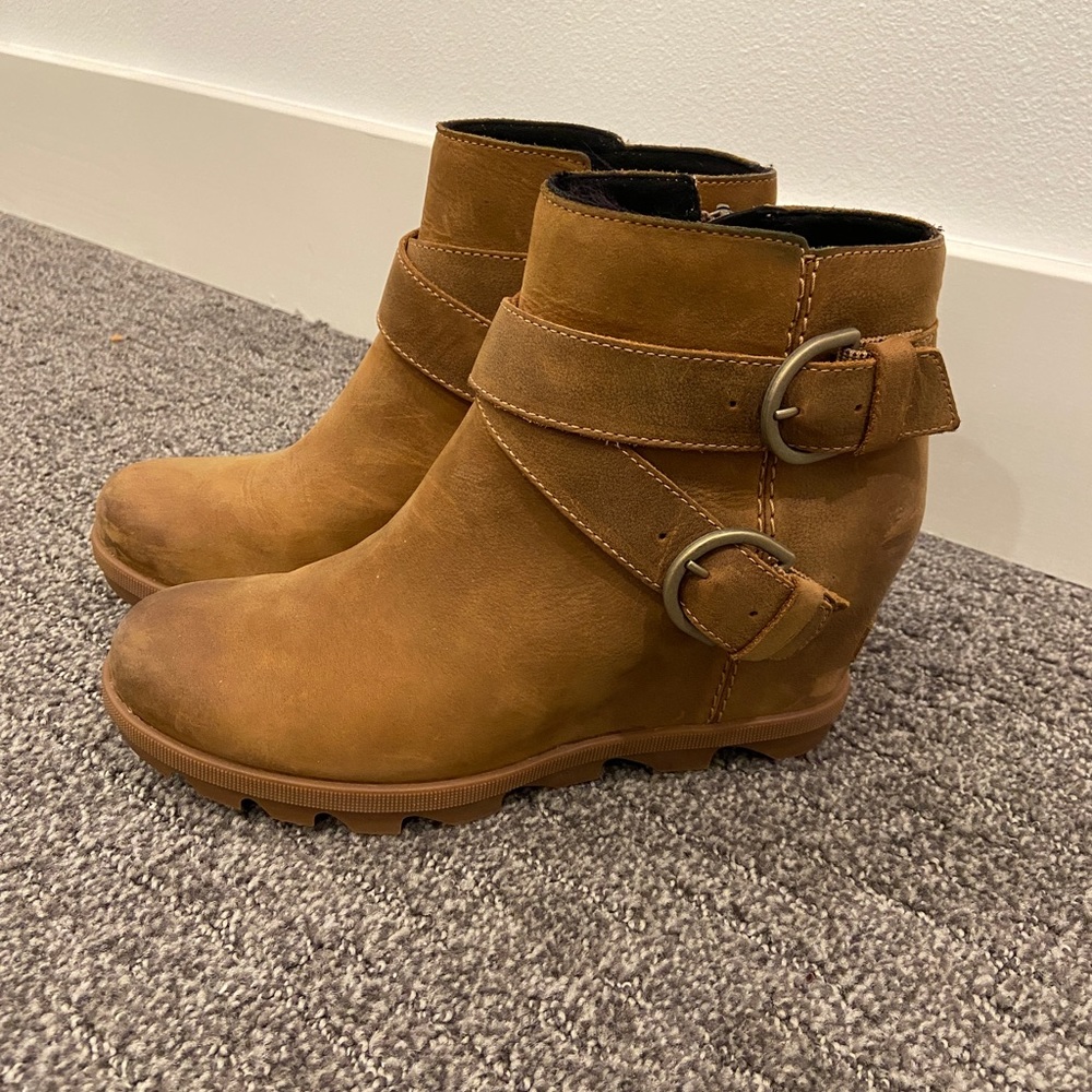 Sorel Joan Of Arctic Wedge II Leather Booties with buckle